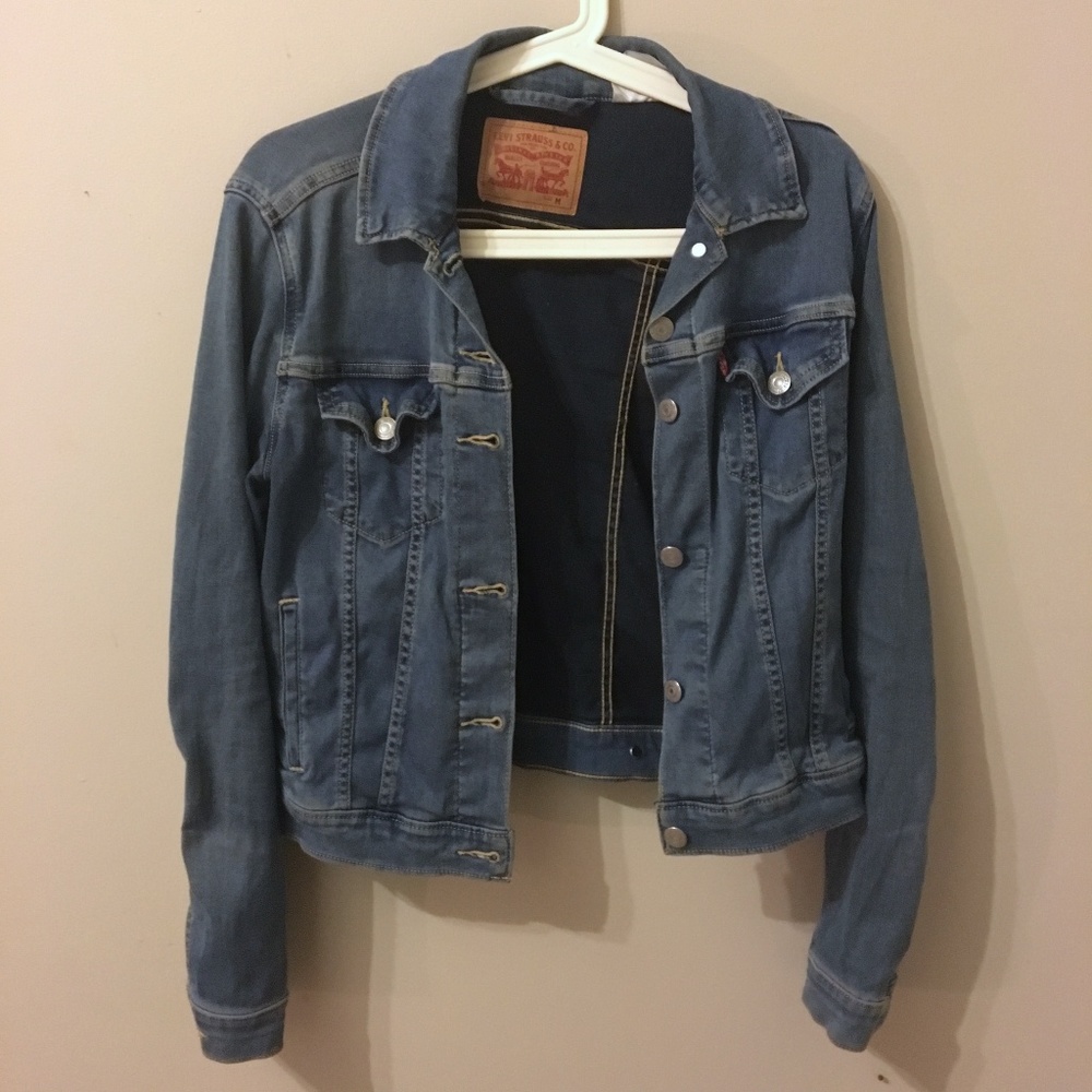 ultra soft levi's denim jacket